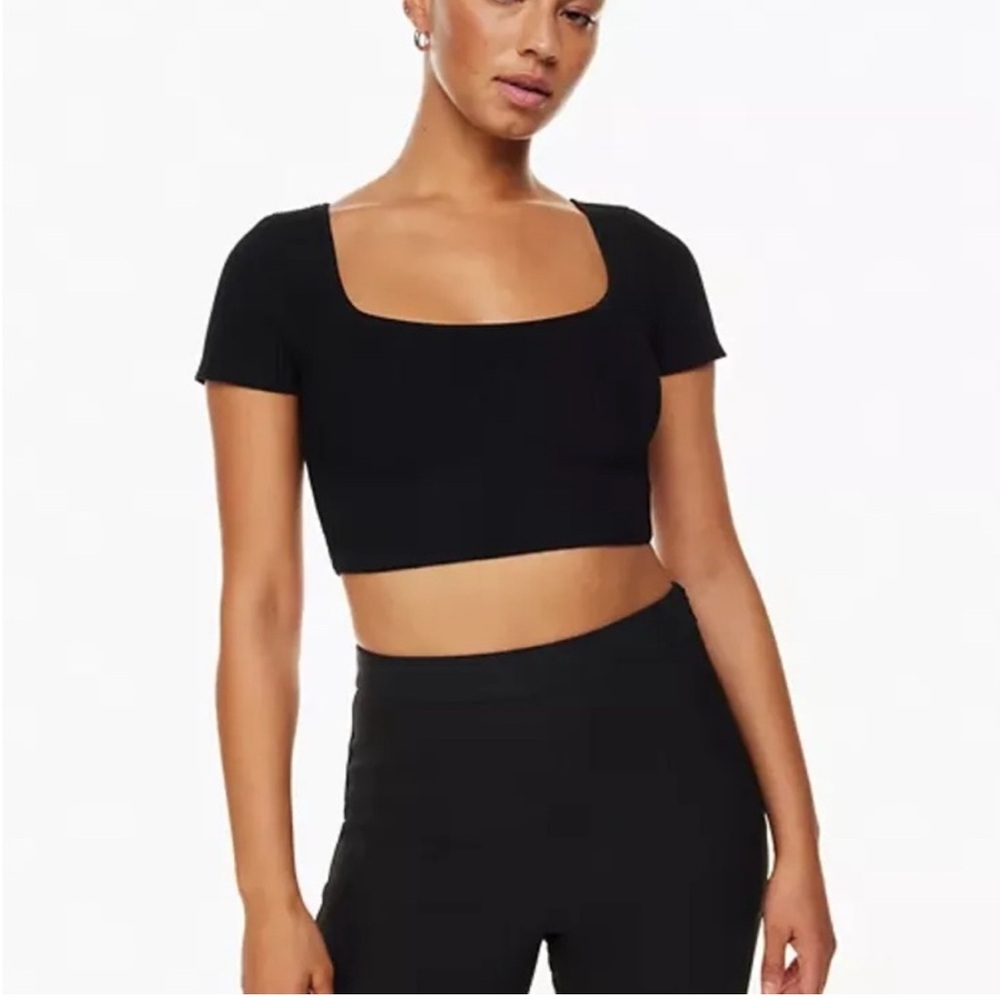 Aritzia Babaton Black Ribbed Crop Top (NWT)